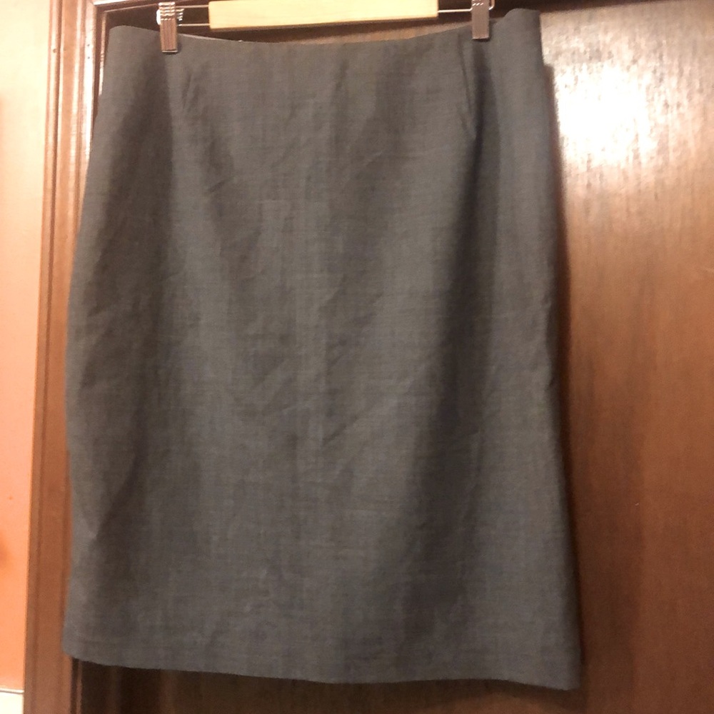BITTEN By Sarah Jessica Parker- grey skirt